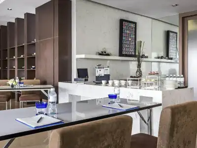 Hilton Garden Inn Bangkok Silom - 29