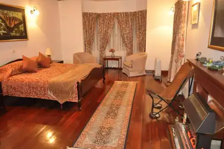 Cocoon Hills - 5