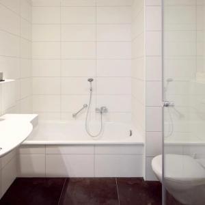 Moers van der Valk - 13