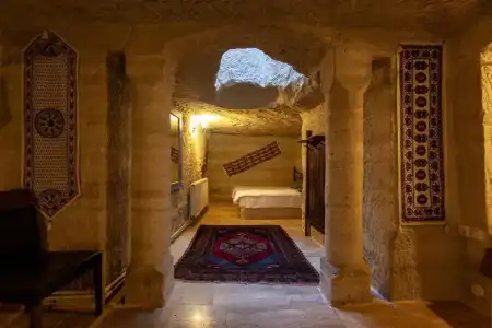 Seven Rock Cave - 16