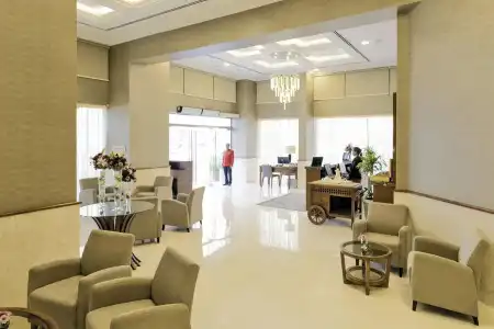 Emirates Plaza - 0