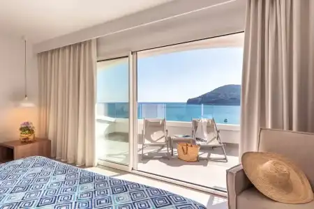Bahía Suites Camp de Mar - 41