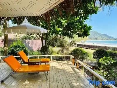 Twin Bay Resort - 196