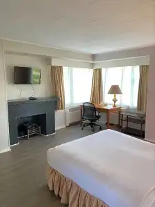 2400 Motel - 64