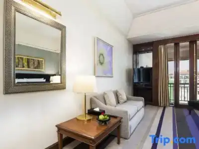 Chatrium Royal Lake Yangon - 102