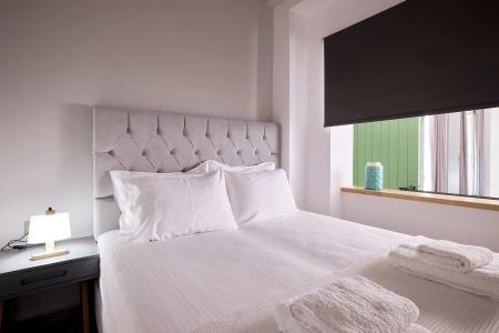EmGard Suites - 77
