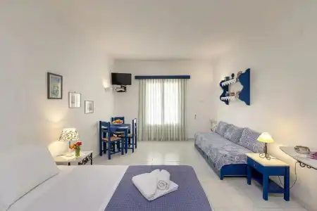 Sea View Studios - 109