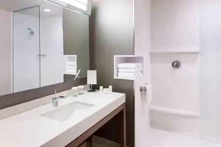 Courtyard by Marriott Fort Worth at Alliance Town Center - 35