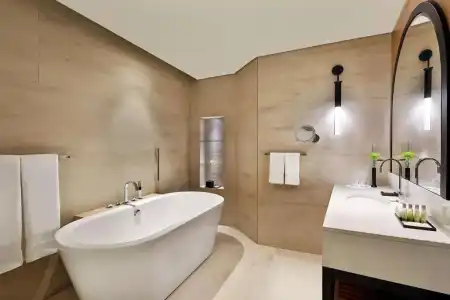 Double Tree by Hilton Dubai Business Bay - 65