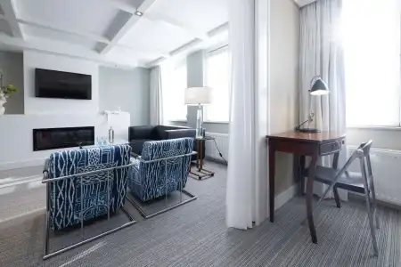 Golden Tulip Central - 133