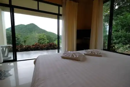 Hi - Scene Resort - 36