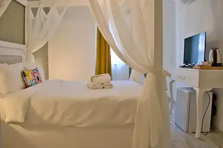 Elda Alacati - 46