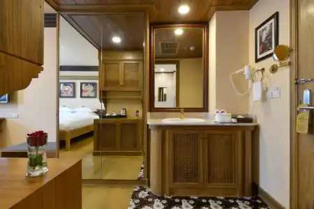 Peak Nimman Prestige - 126