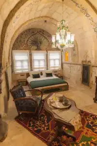 Solo Cave Suites - 52
