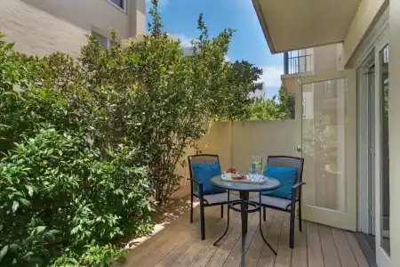 The Peninsula Riverside Serviced Apartments - 55