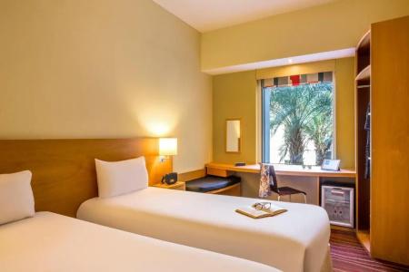 ibis Mall Avenue Dubai - 58