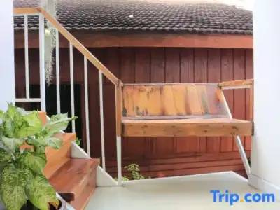 Changmoi House (Little Village) - 178