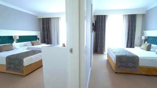 Dream World Palace - 5