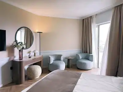 Louis Imperial Beach - 29