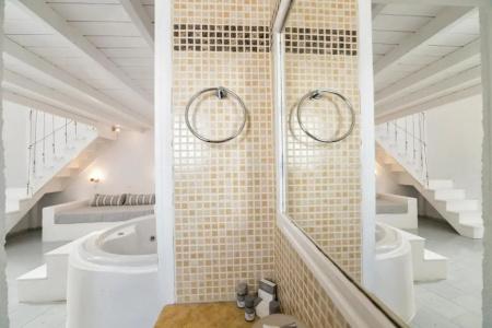 Artemis Suites - 127