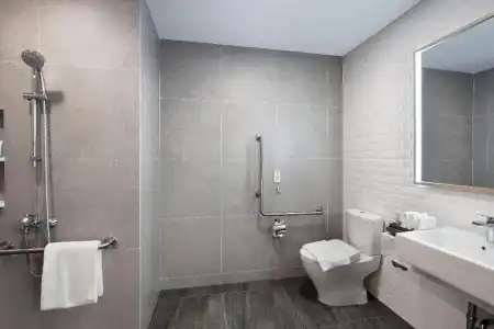 Staybridge Suites Bangkok Thonglor by IHG - 8