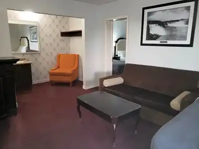 Niagara Falls Courtside Inn - 44