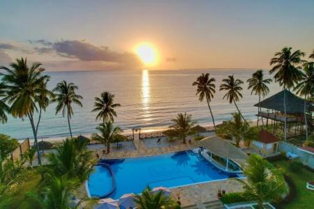 Sunny Palms Beach Bungalows - 12