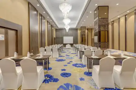 Holiday Inn Kolkata Airport by IHG - 14