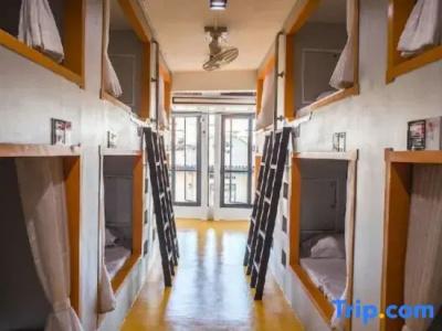 The Port Hostel - 27