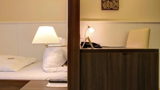 The Heidelberg Exzellenz - 32