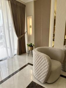 Emily Grand Palace - 8
