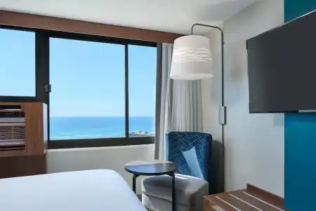 Holiday Inn Express WAIKIKI by IHG - 120