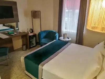 The Life & Spa - 57