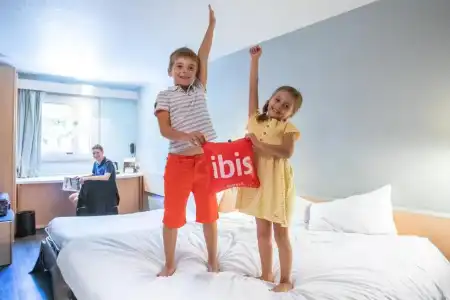 ibis Bourges - 51