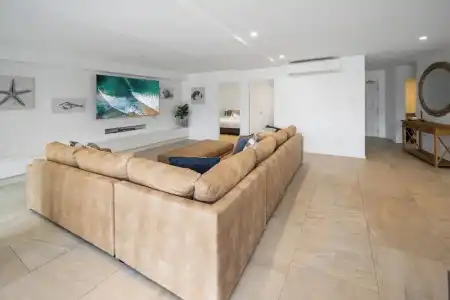 Bay Royal Apartments - 209