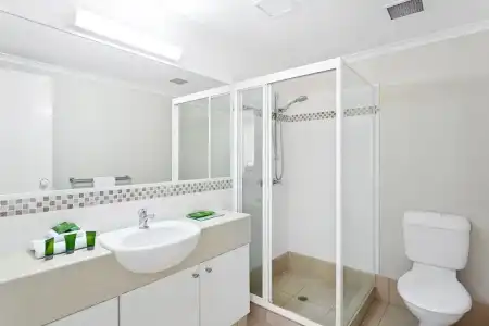 Noosa Tropicana - 206