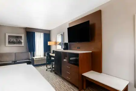 Best Western Plus Commerce - 45