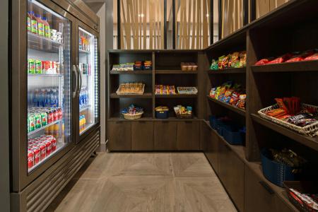 DoubleTree by Hilton Bakersfield - 26