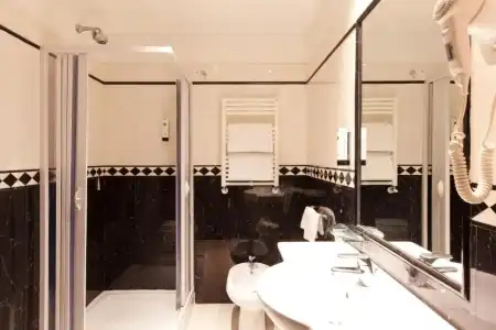 Garner Rome Aurelia by IHG - 31