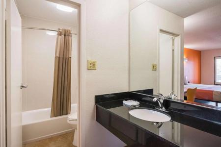 Motel 6 Savannah, GA - Midtown - 7