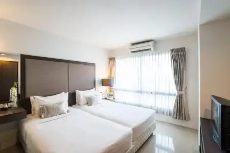 Beyond Suite - 83