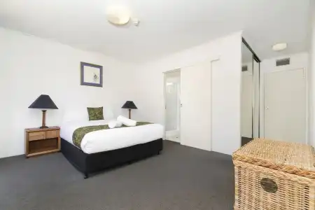 The Astor Apartments - 81