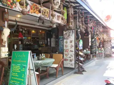 Vech Guesthouse Patong - 36