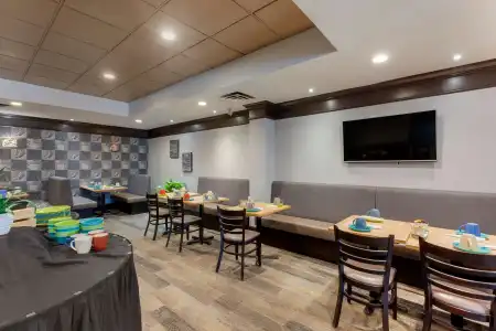 Best Western Plus Toronto Airport - 22