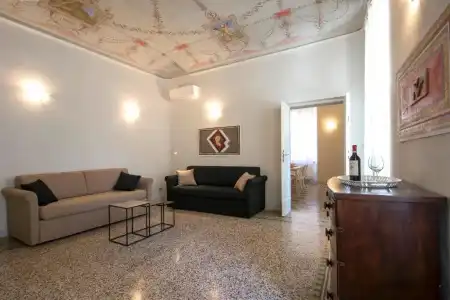 Regis Condo - 67