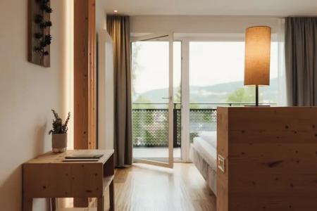 Waldrast - Forestside Living - 31