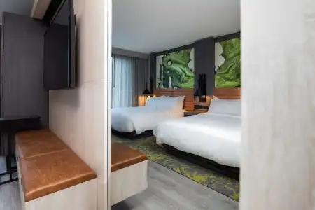 Hyatt Centric Charlotte/Southpark - 5