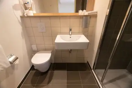B&B Frankfurt-Airport - 9