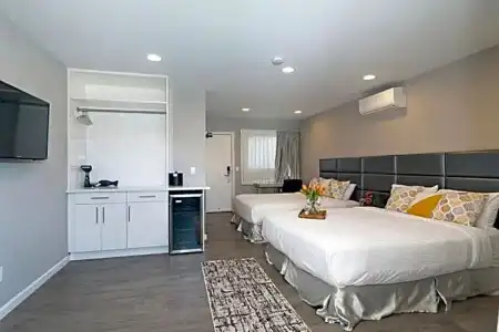 The Sands of La Jolla - 23