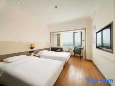 Yes Inn - 47